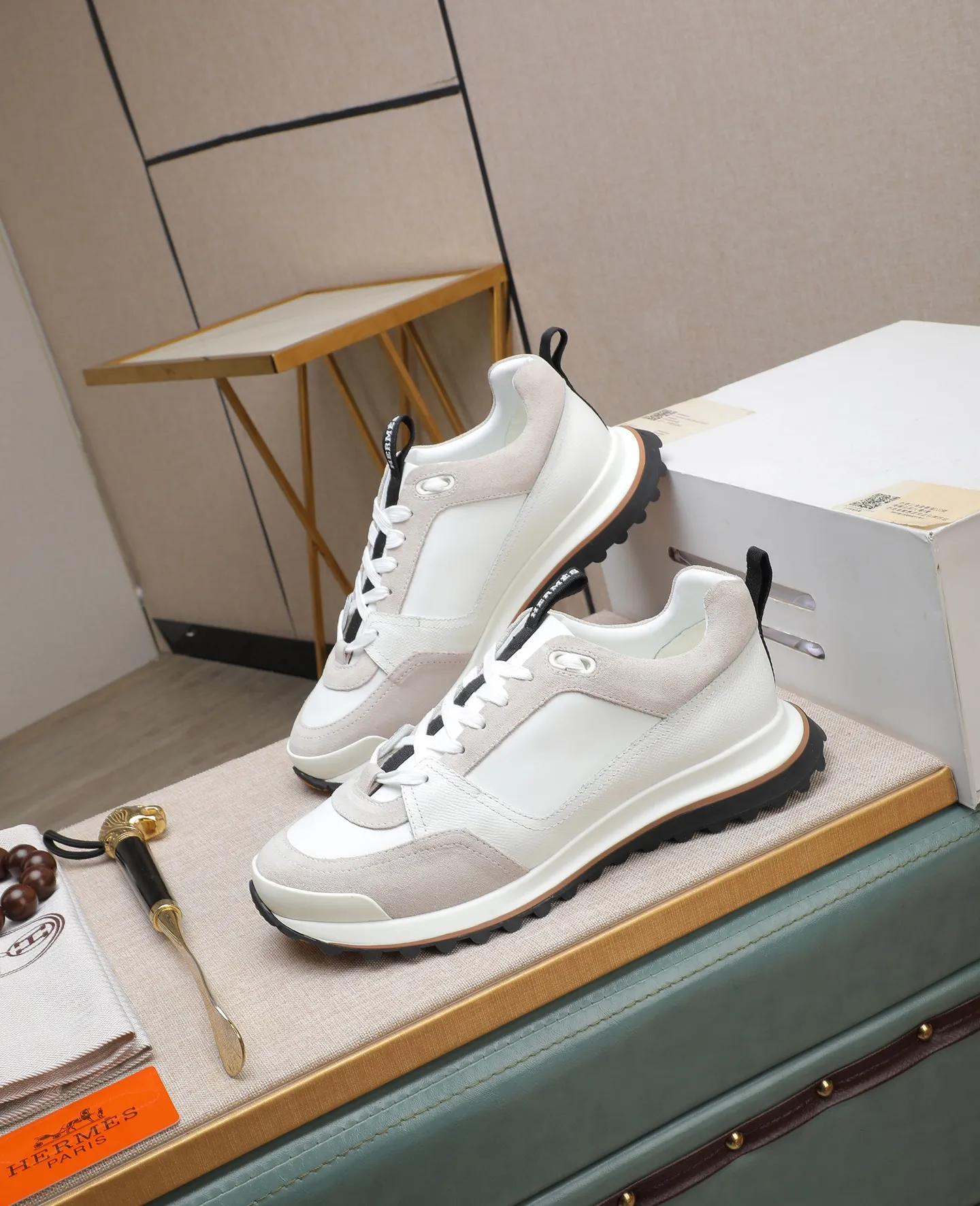 Men's shoes 💰760 Hermes🐴 25ss new autumn and winter products! Classic boot shape + British color matching design, imported calfskin, classic and durable! The original inverted mold last, the ultimate 1:1 shape, and the imported high-end cowhide presents a refined texture! Open the mold to customize the A-grade high-density private mold outsole with luxurious packaging! - Unique quality, 39-44 (38 45 46 customized)